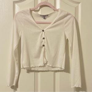 One button white cardigan